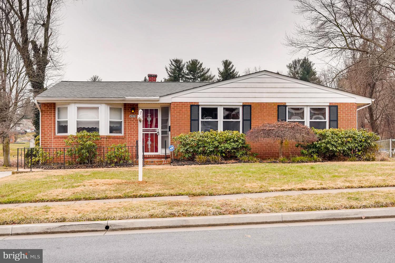 4523 Maryknoll Road Baltimore, MD 21208 - Photo 3 of 28