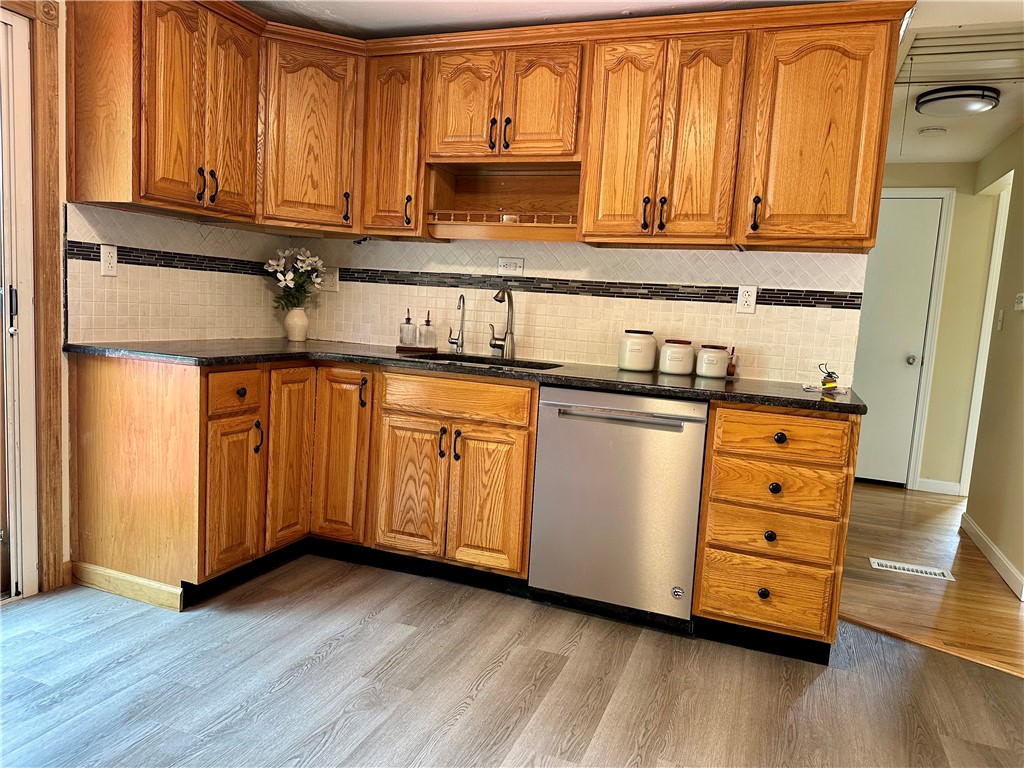 55 Circle Drive Mansfield, CT 06250 - Photo 4 of 40