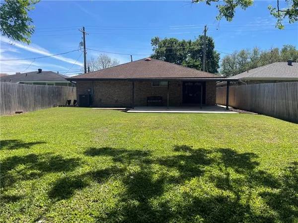 $289,000 | 118 L Street, Belle Chasse, LA 70037