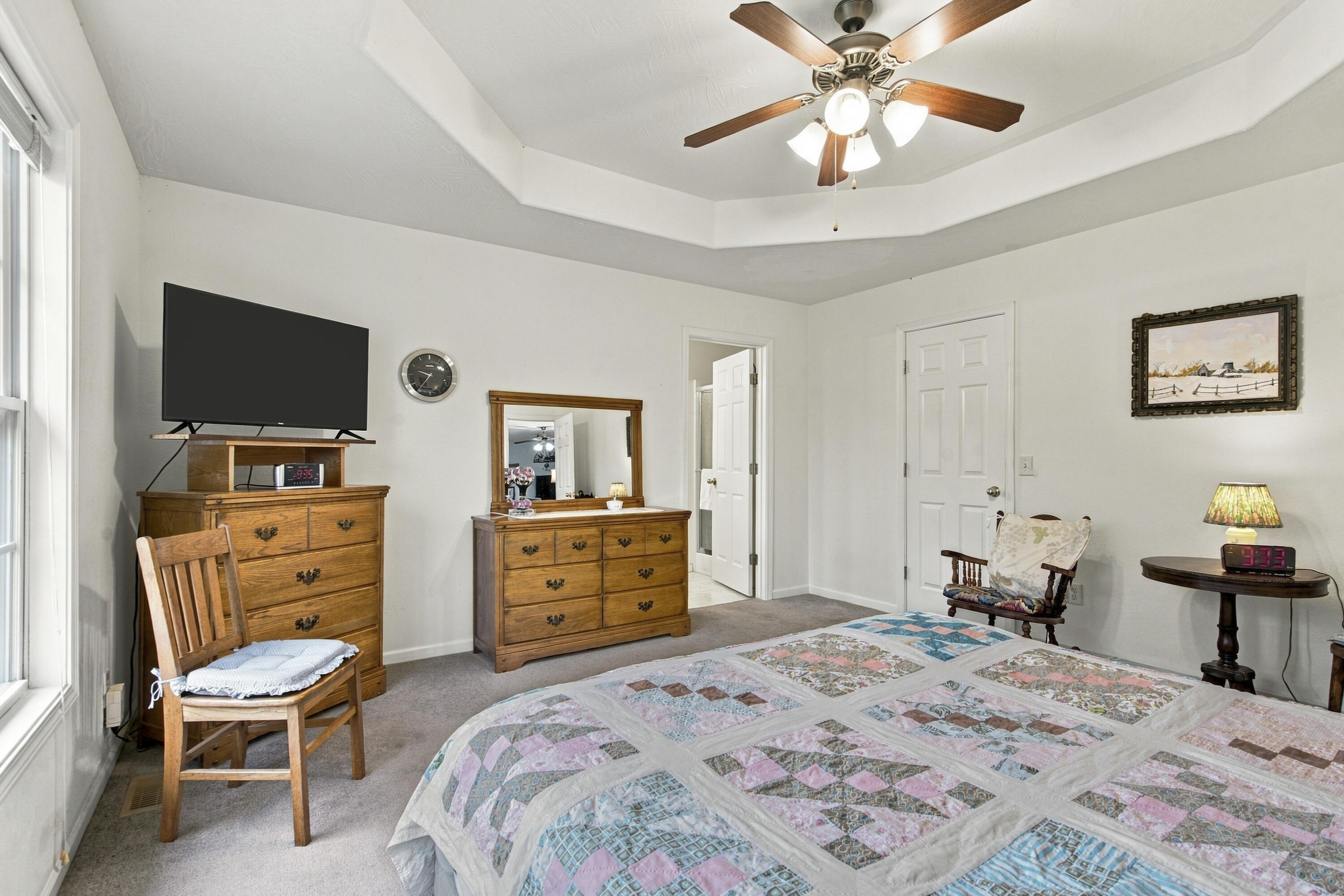 5109 South 163rd Road Bolivar, MO 65613 - Photo 16 of 41 Primary suite