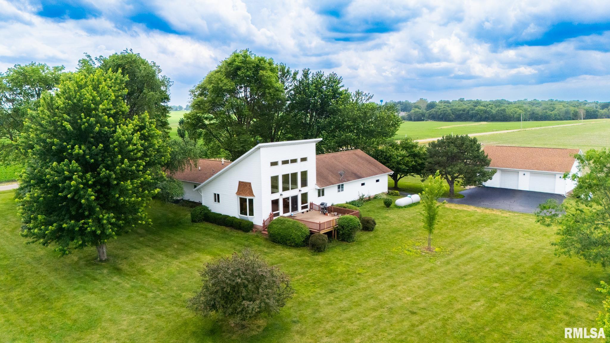 1775 Kickapoo Road Waynesville, IL 61778 - Photo 4 of 51