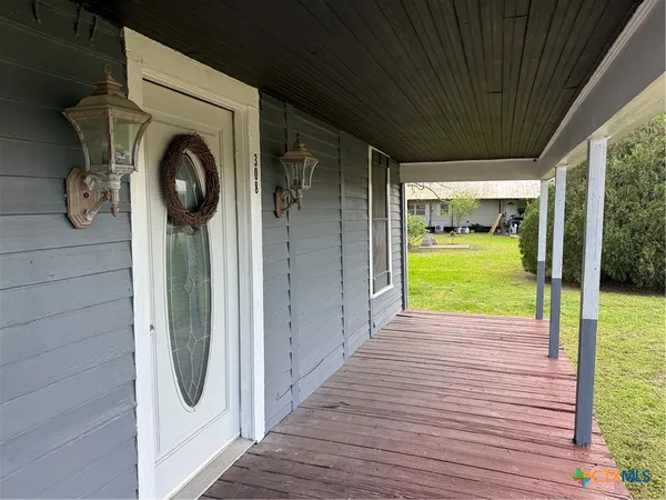 $117,500 | 308 Pumphrey Street, Edna, TX 77957