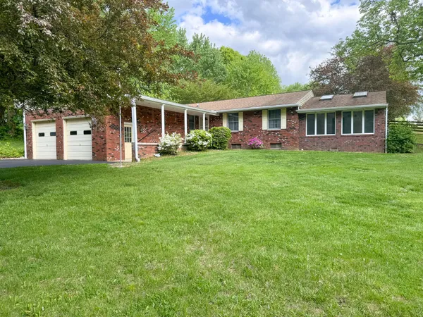$434,900 | 300 Suffolk Drive, Bear, DE 19701