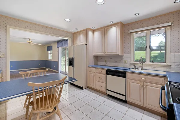 $434,900 | 300 Suffolk Drive, Bear, DE 19701