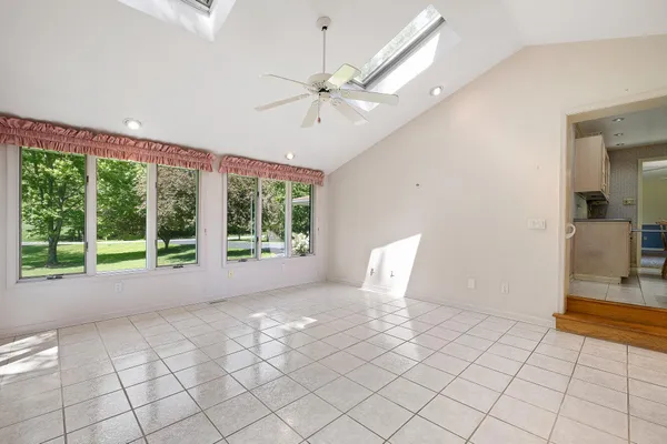 $434,900 | 300 Suffolk Drive, Bear, DE 19701