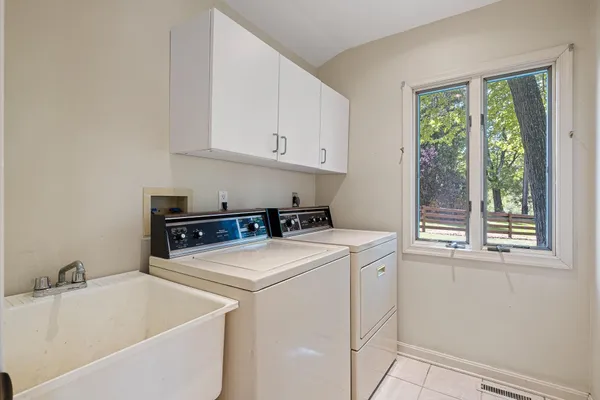 $434,900 | 300 Suffolk Drive, Bear, DE 19701
