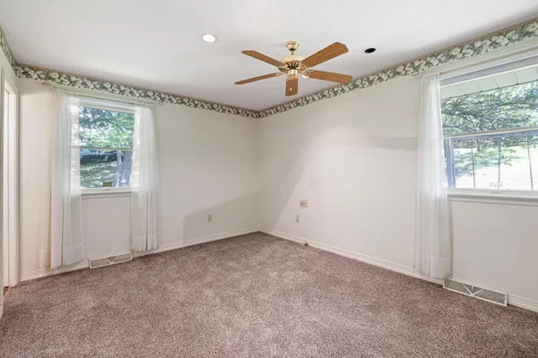 $434,900 | 300 Suffolk Drive, Bear, DE 19701