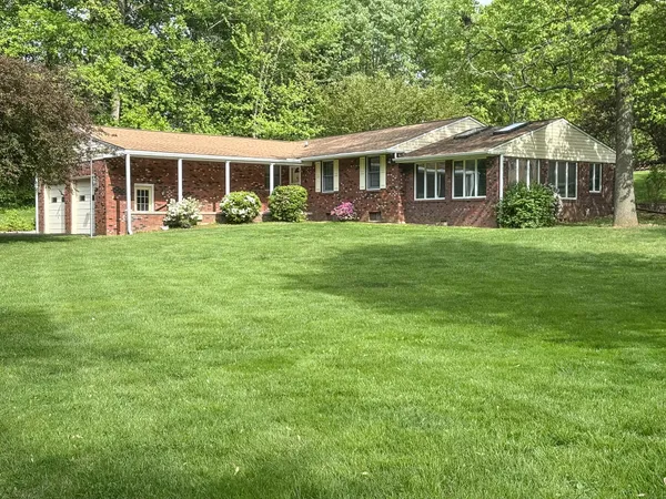 $434,900 | 300 Suffolk Drive, Bear, DE 19701