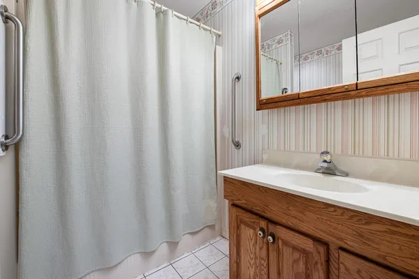 $434,900 | 300 Suffolk Drive, Bear, DE 19701