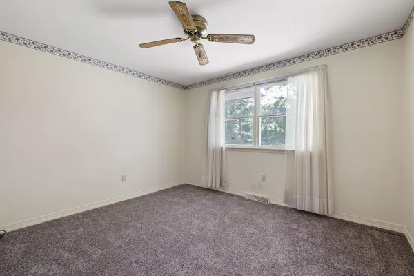 $434,900 | 300 Suffolk Drive, Bear, DE 19701