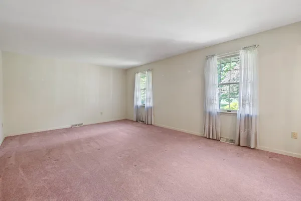 $434,900 | 300 Suffolk Drive, Bear, DE 19701
