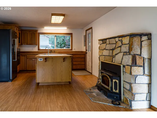 $499,000 | 28821 Southeast Paradise Road, Eagle Creek, OR 97022