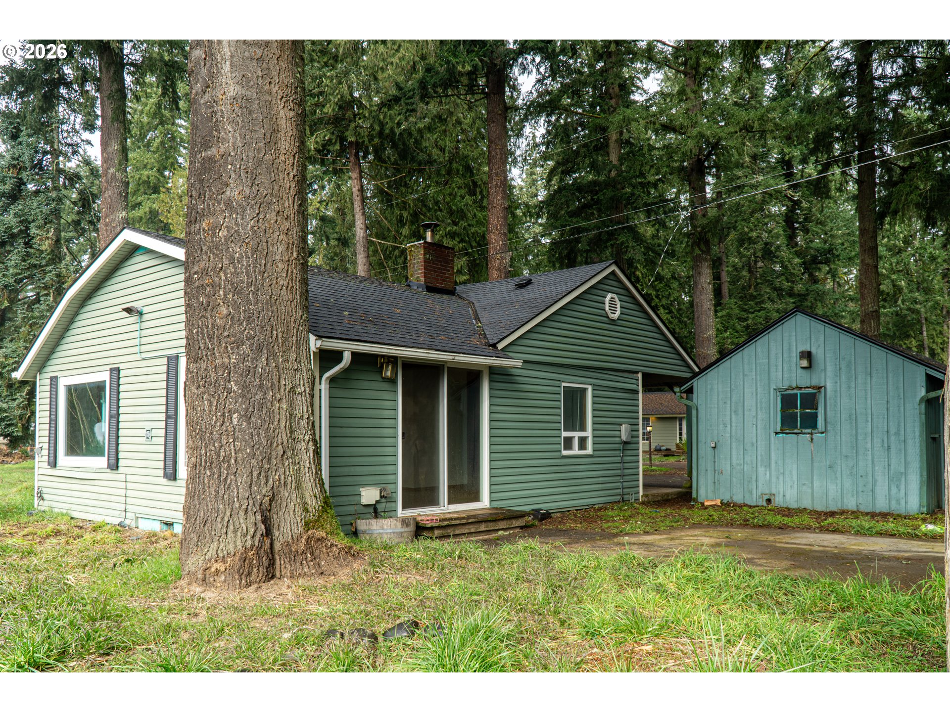 28821 Southeast Paradise Road Eagle Creek, OR 97022 - Photo 8 of 47 a house view with a backyard space