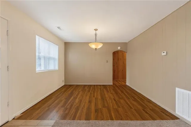 $159,900 | 409 West Van Buren Street, Gallatin, MO 64640