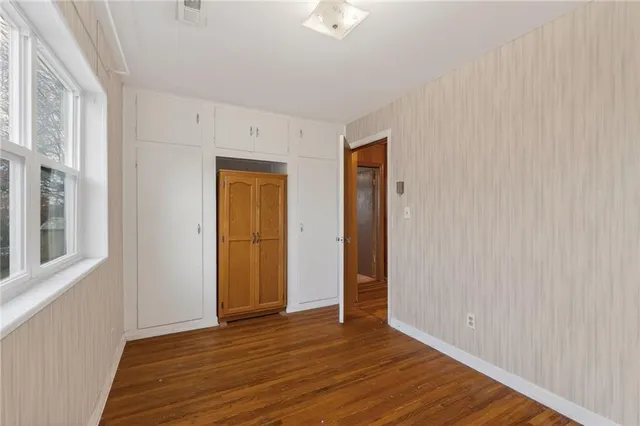 $159,900 | 409 West Van Buren Street, Gallatin, MO 64640