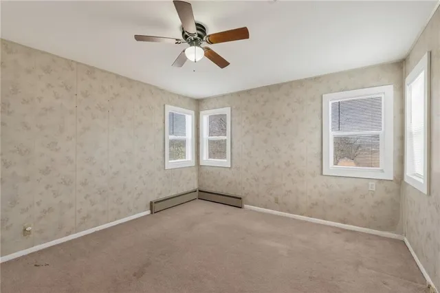 $159,900 | 409 West Van Buren Street, Gallatin, MO 64640