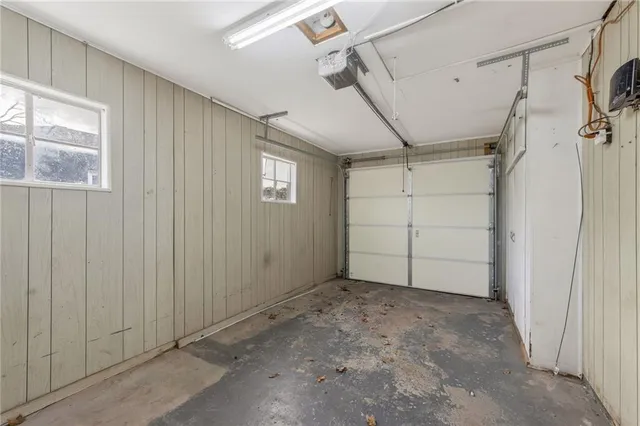 $159,900 | 409 West Van Buren Street, Gallatin, MO 64640