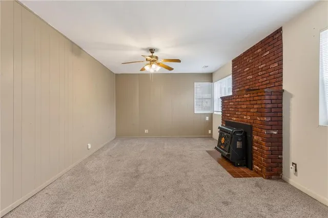 $159,900 | 409 West Van Buren Street, Gallatin, MO 64640