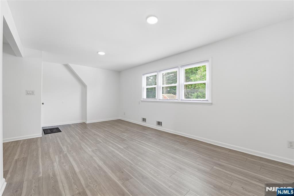 74 Barbara Street, Unit 2 Bloomfield, NJ 07003 - Photo 5 of 17