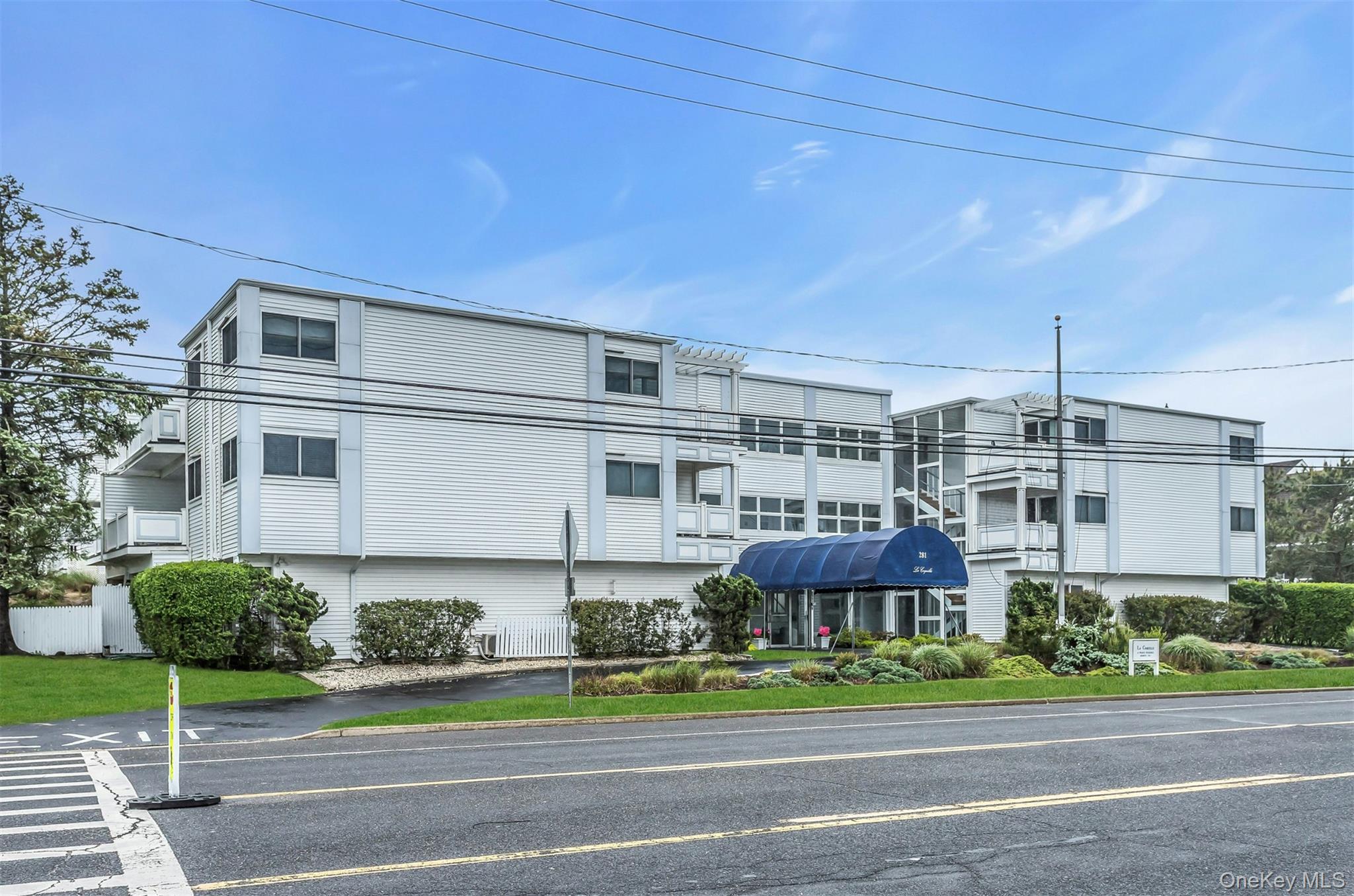 281 Dune Road, Unit 18A Westhampton Beach, NY 11978 - Photo 16 of 25