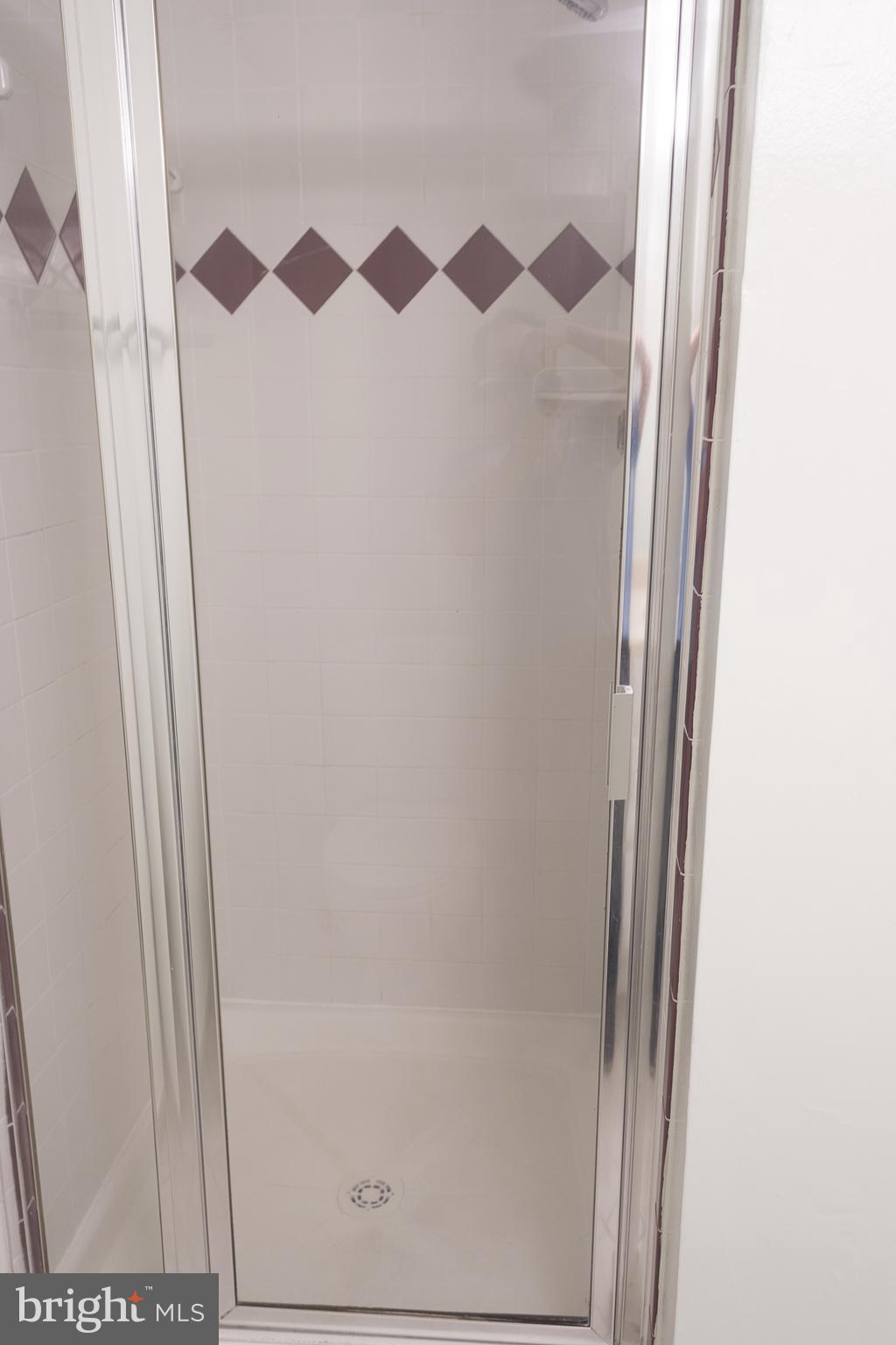 6250 Edsall Road, Unit 102 Alexandria, VA 22312 - Photo 12 of 18 Bath