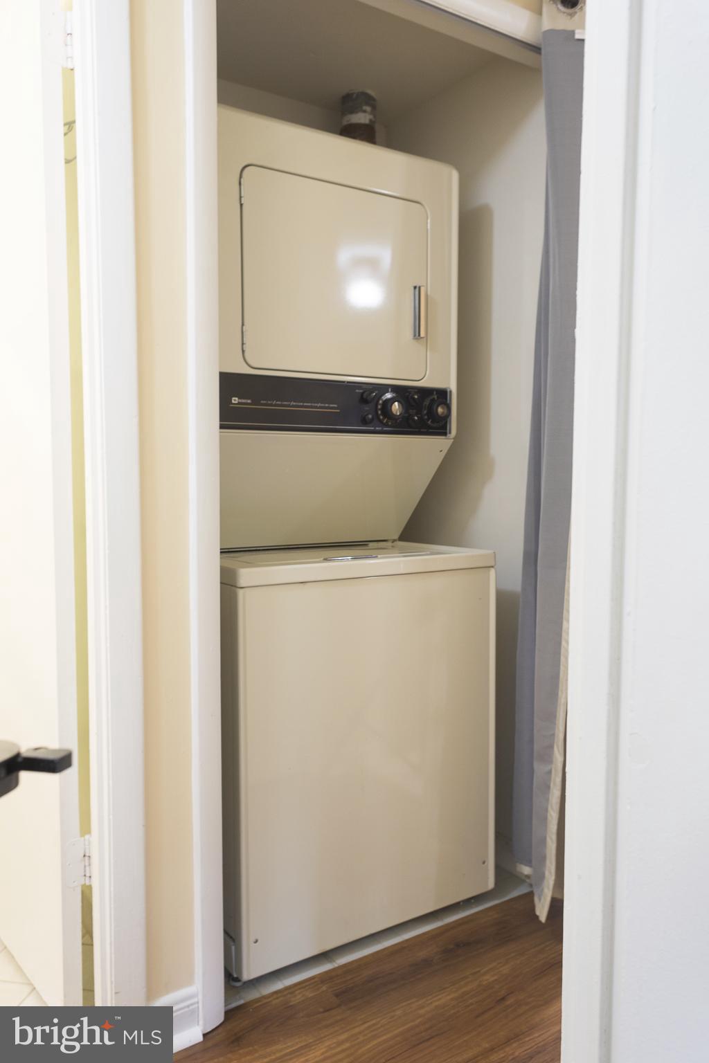 6250 Edsall Road, Unit 102 Alexandria, VA 22312 - Photo 14 of 18 Washer/Dryer