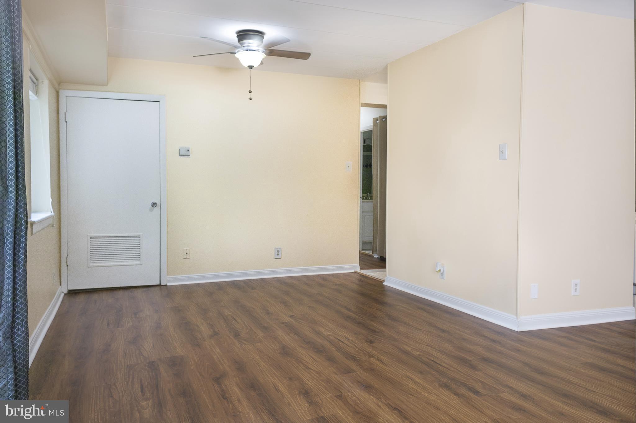 6250 Edsall Road, Unit 102 Alexandria, VA 22312 - Photo 5 of 18 Dining Room