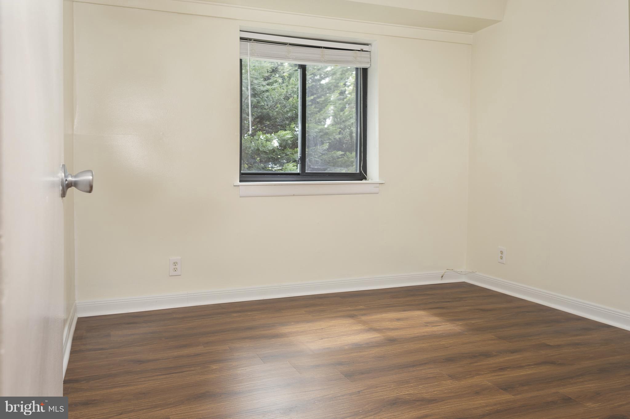 6250 Edsall Road, Unit 102 Alexandria, VA 22312 - Photo 10 of 18 Bedroom