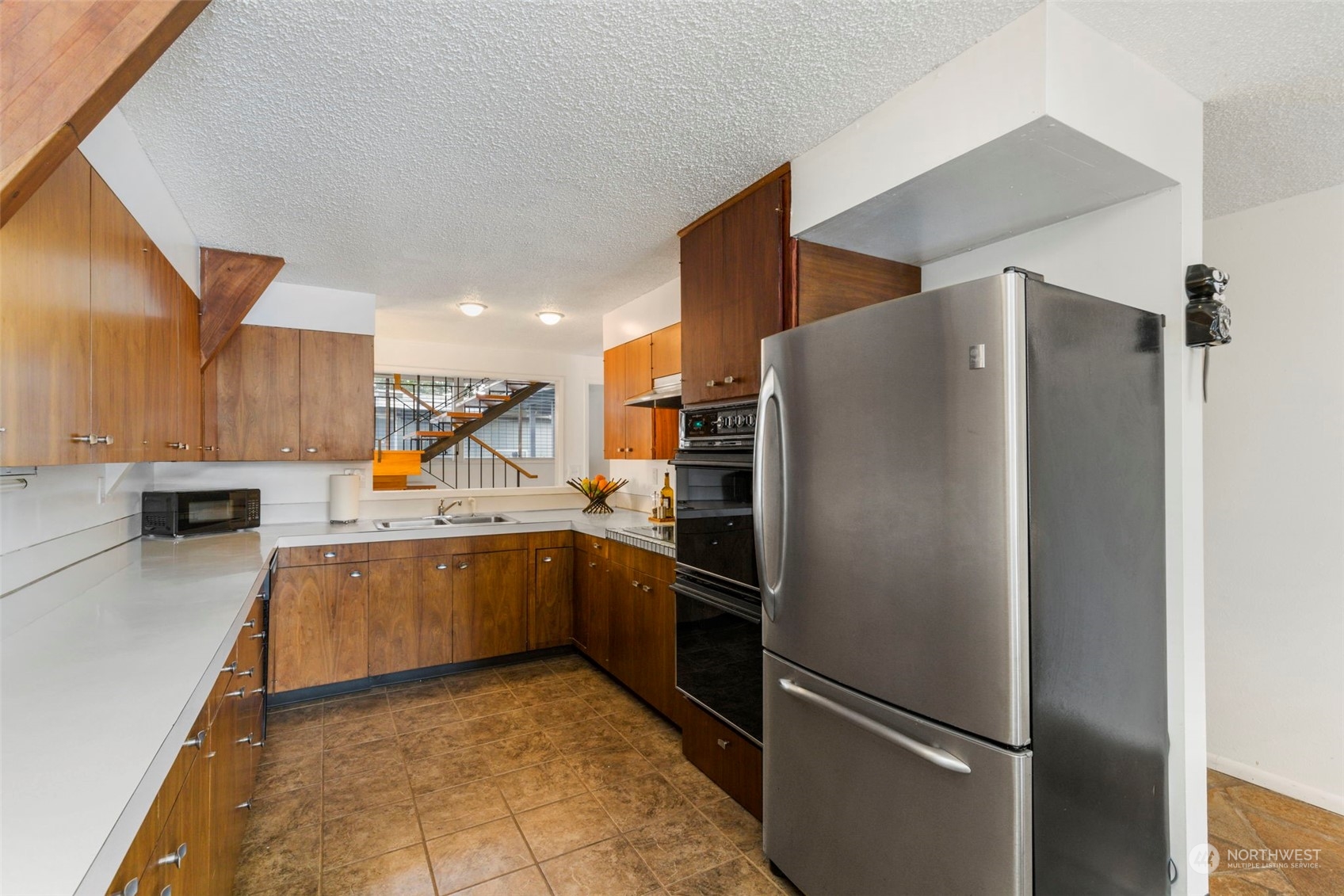 16207 Virginia Point Road Northeast Poulsbo, WA 98370 - Photo 15 of 40 Gallery Image 15