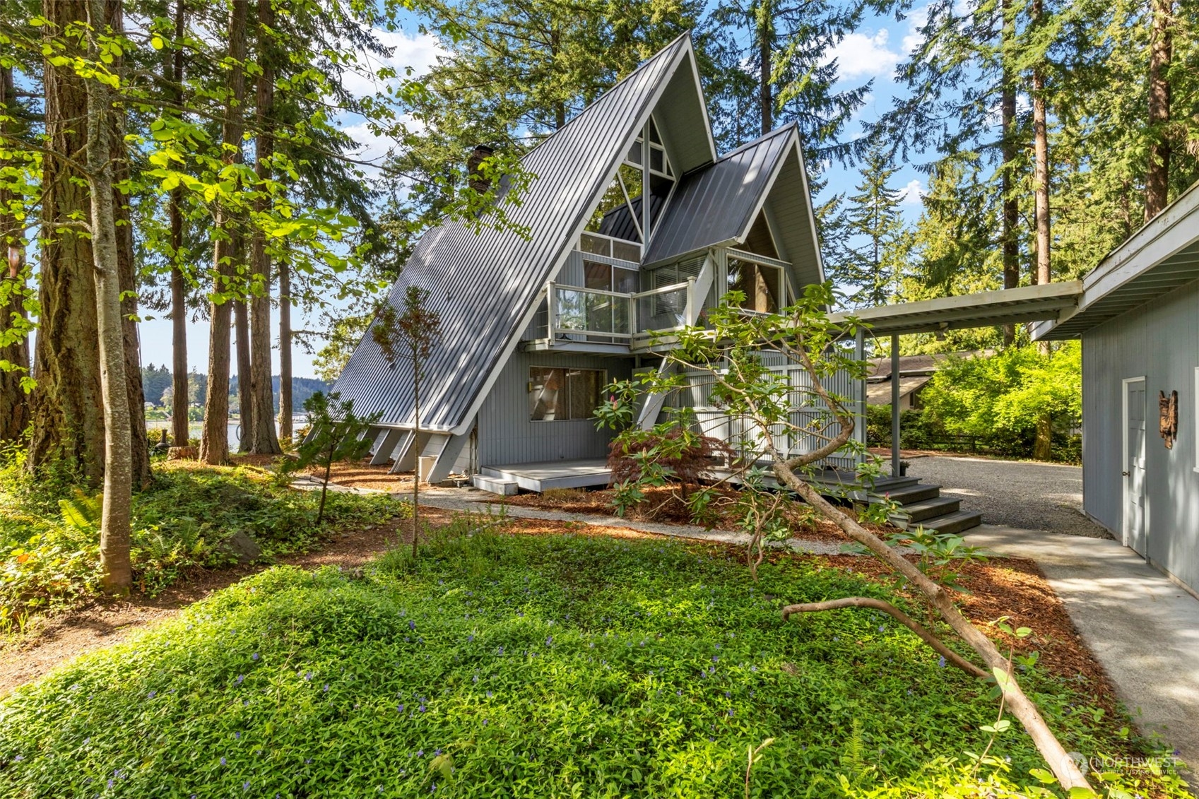 16207 Virginia Point Road Northeast Poulsbo, WA 98370 - Photo 33 of 40 Gallery Image 33