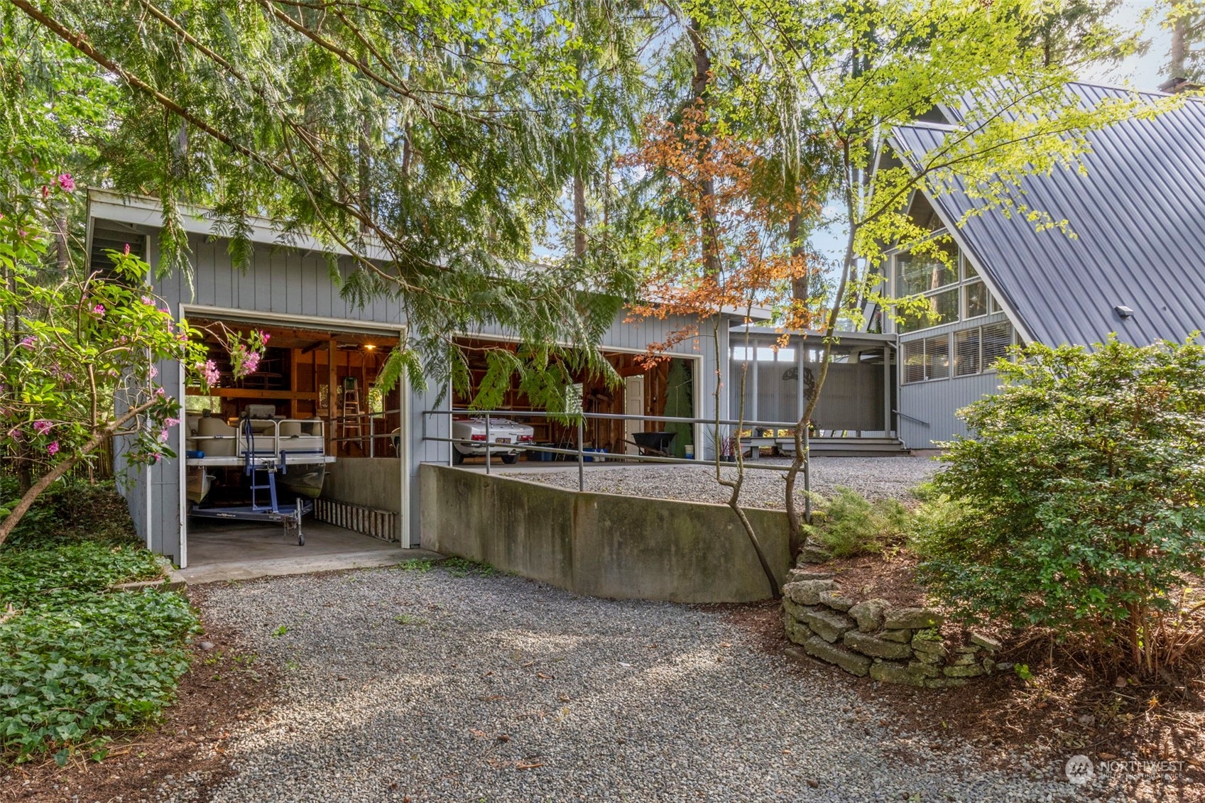 16207 Virginia Point Road Northeast Poulsbo, WA 98370 - Photo 38 of 40 Gallery Image 38