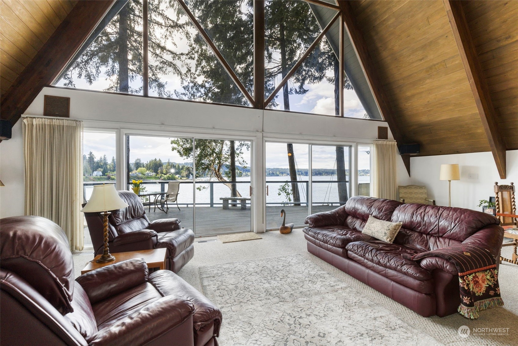 16207 Virginia Point Road Northeast Poulsbo, WA 98370 - Photo 10 of 40 Gallery Image 10