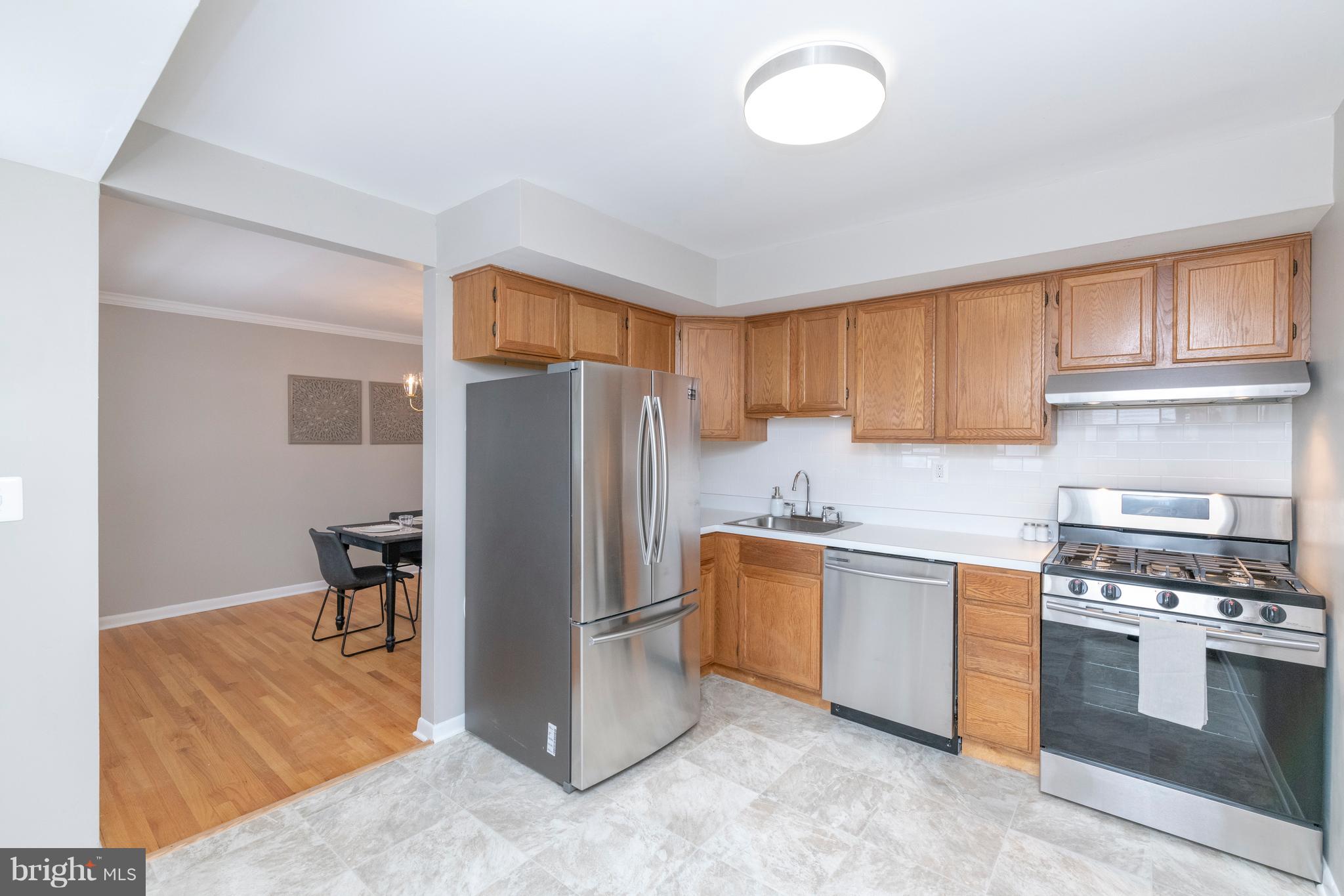 1010 Trickling Brook Road Cockeysville, MD 21030 - Photo 14 of 38 New Stainless Appliances