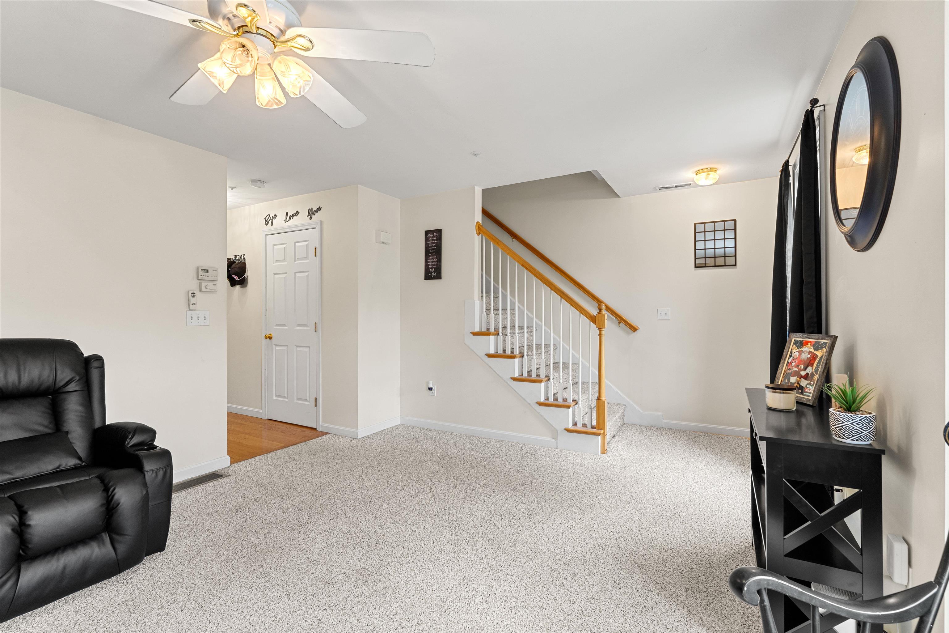 28 Andrew Street Manchester, NH 03104 - Photo 7 of 40