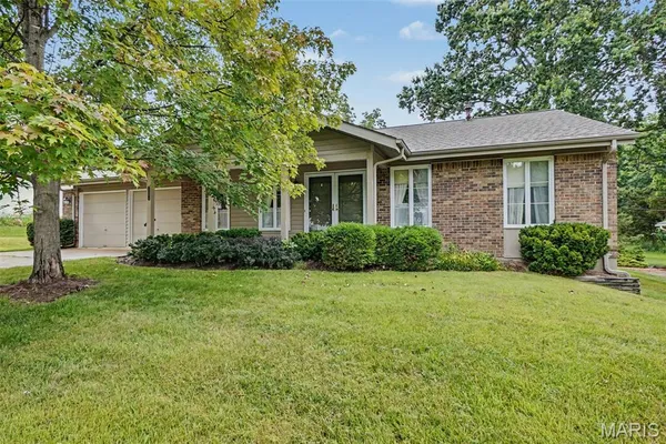 $349,900 | 1301 Mautenne Drive, Manchester, MO 63021