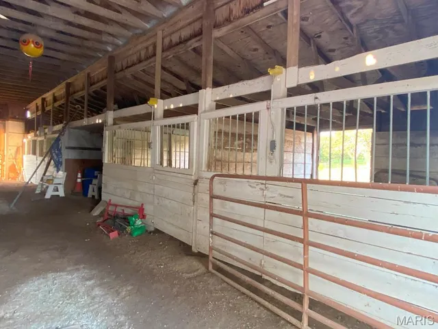 $389,900 | 5239 Highway M Poplar Bluff, Poplar Bluff, MO 63901