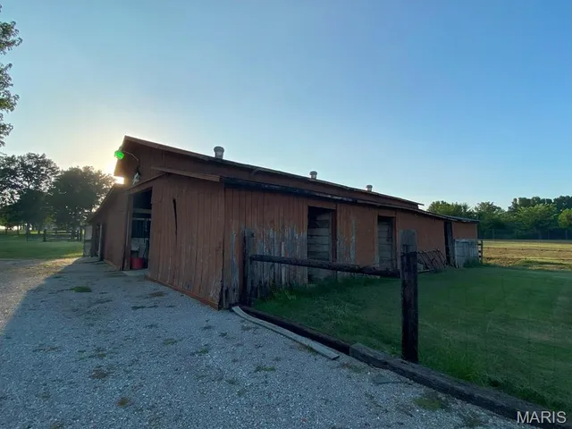 $389,900 | 5239 Highway M Poplar Bluff, Poplar Bluff, MO 63901