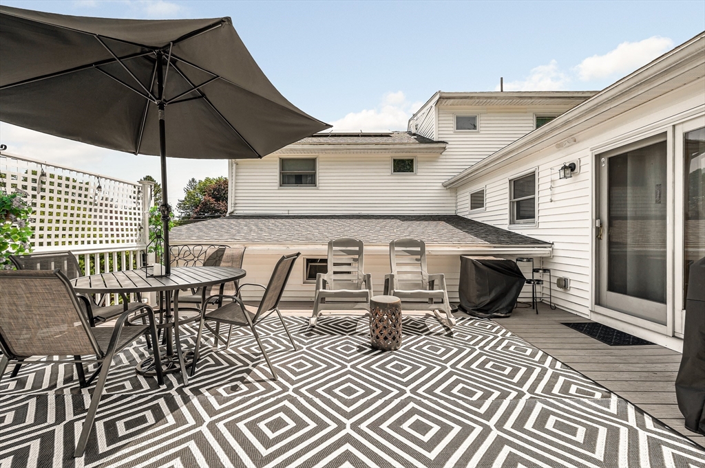 6 Surrey Road Woburn, MA 01801 - Photo 28 of 34