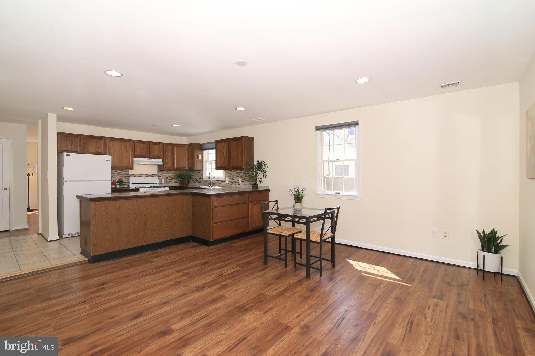 3116 Wayne Road Falls Church, VA 22042 - Photo 11 of 32 Kitchen and Dining Room