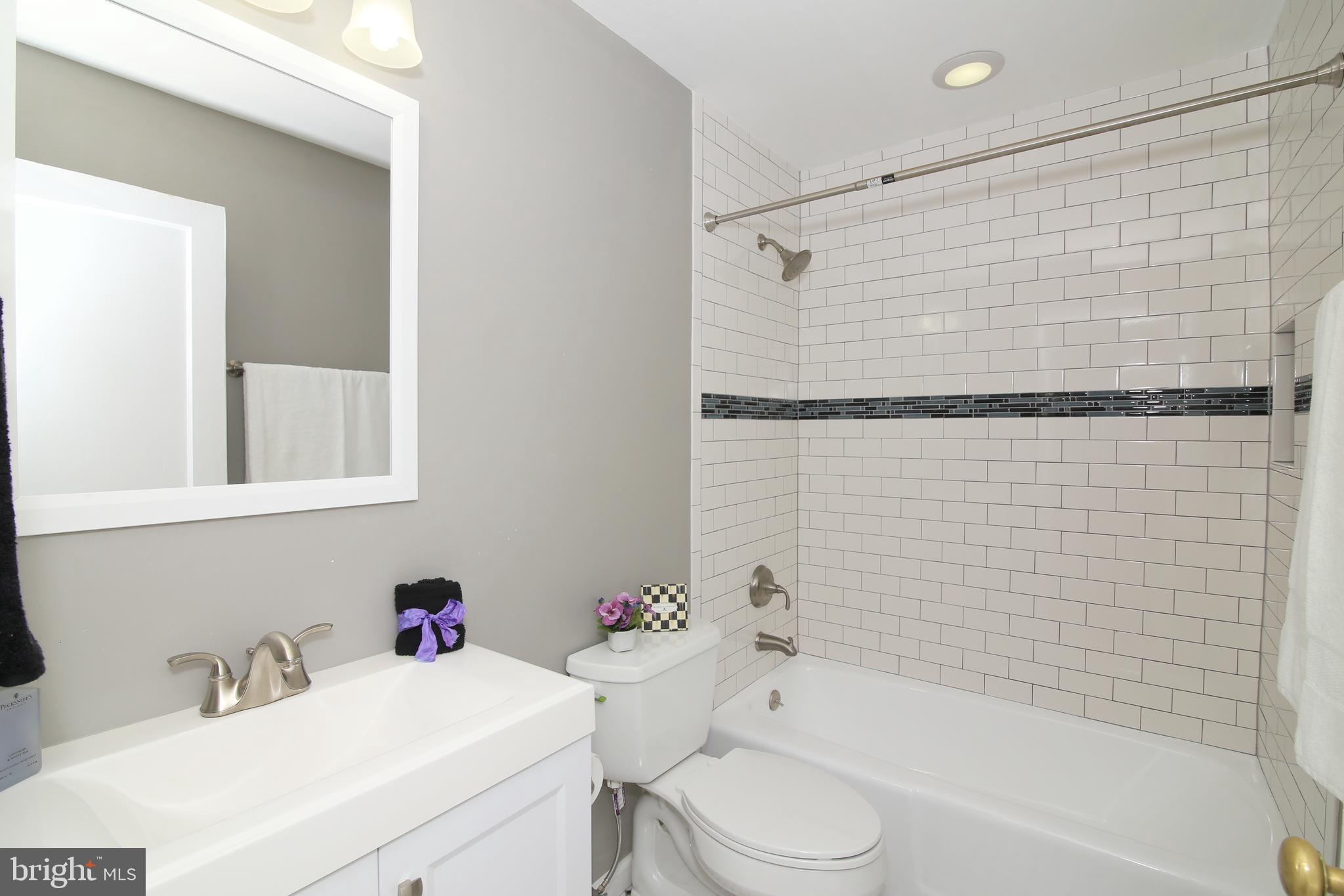 3116 Wayne Road Falls Church, VA 22042 - Photo 13 of 32 Hall Bath