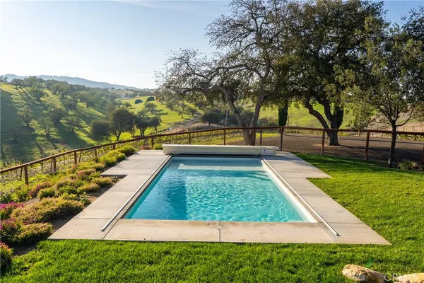 $2,150,000 | 550 Villa Lots Road, Paso Robles, CA 93446