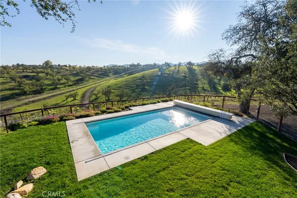 $2,150,000 | 550 Villa Lots Road, Paso Robles, CA 93446