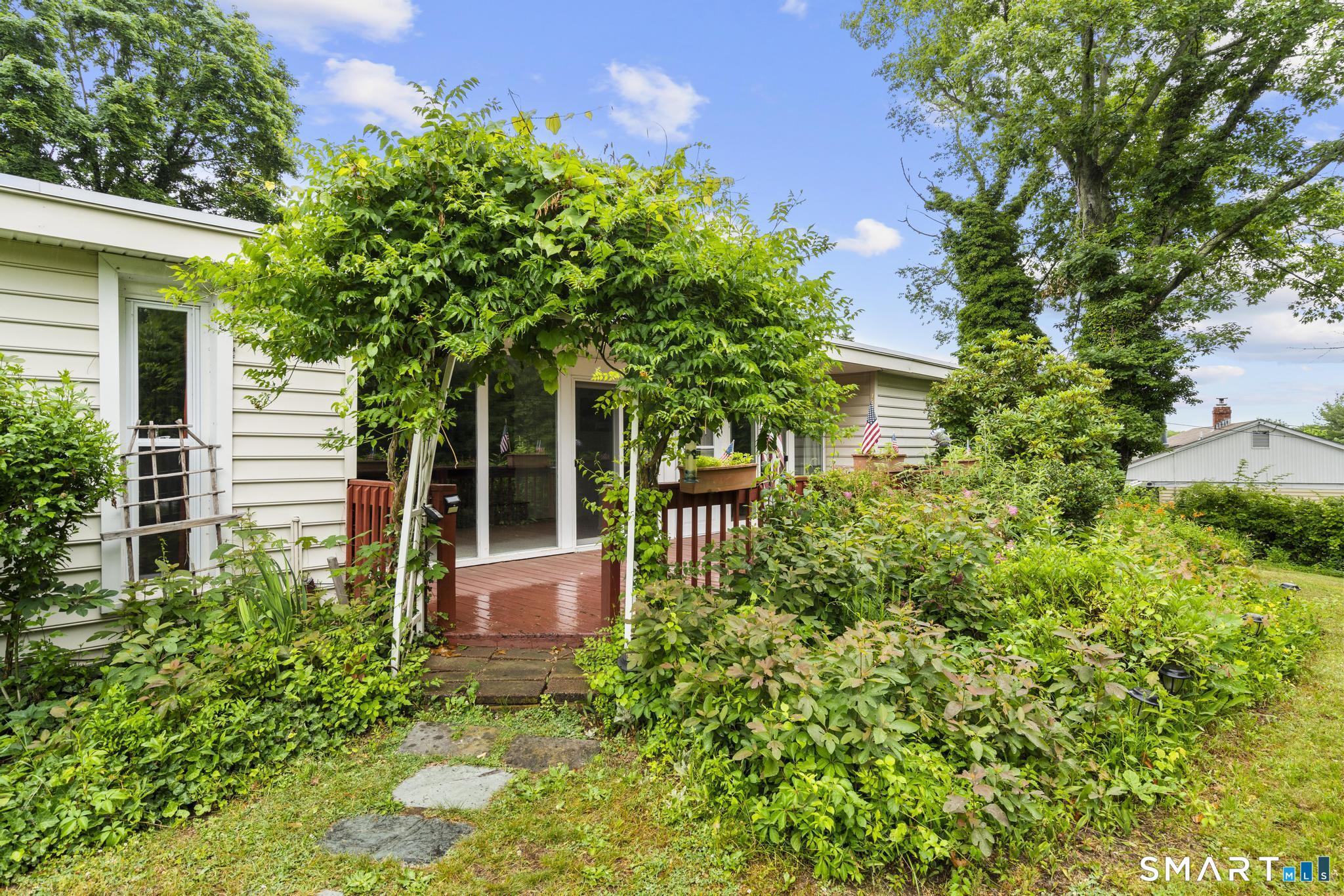 51 Orchard Hill Road Branford, CT 06405 - Photo 3 of 39