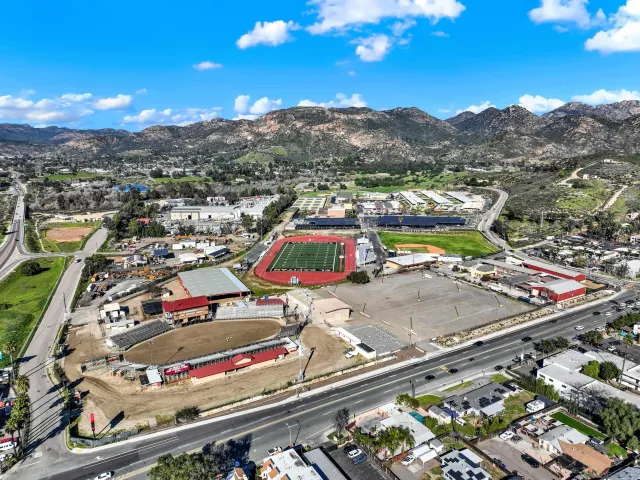 $3,300 | 12650 Lakeshore Drive, Unit 167, Lakeside, CA 92040