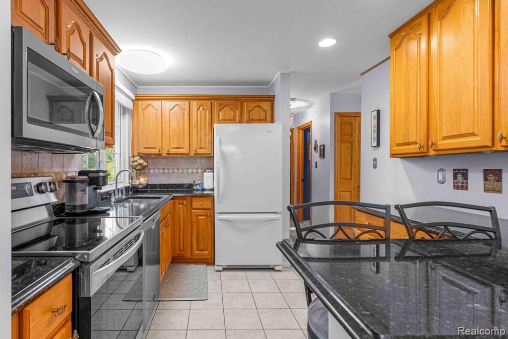 576 Reed Street Northville, MI 48167 - Photo 9 of 29