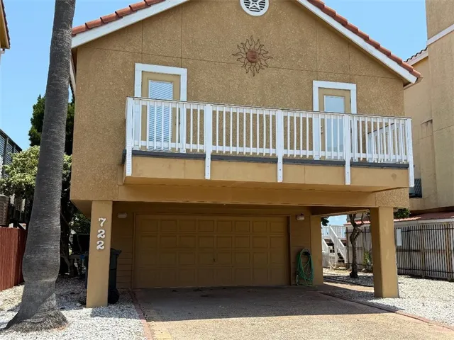 $2,100 | 722 Imperial, Corpus Christi, TX 78402