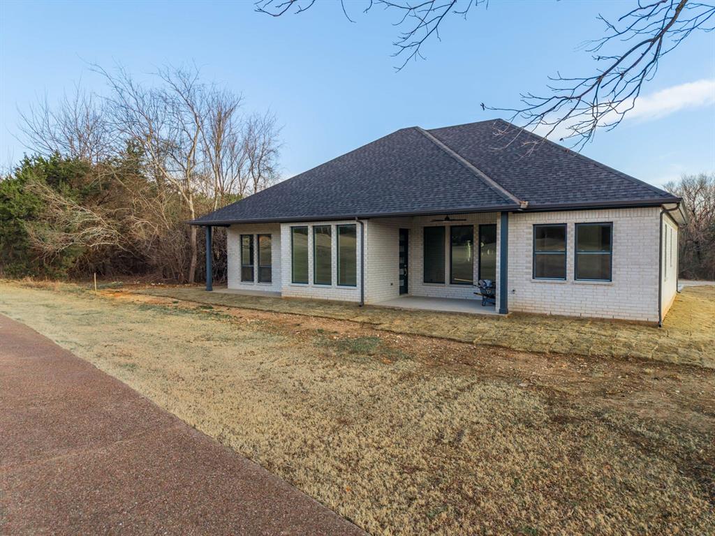 39290 Cedar Trail Whitney, TX 76692 - Photo 11 of 40