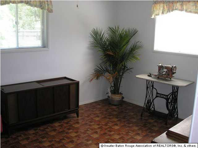 2465 Sweetleaf Street Baton Rouge, LA 70816 - Photo 11 of 12 Gallery Image 11
