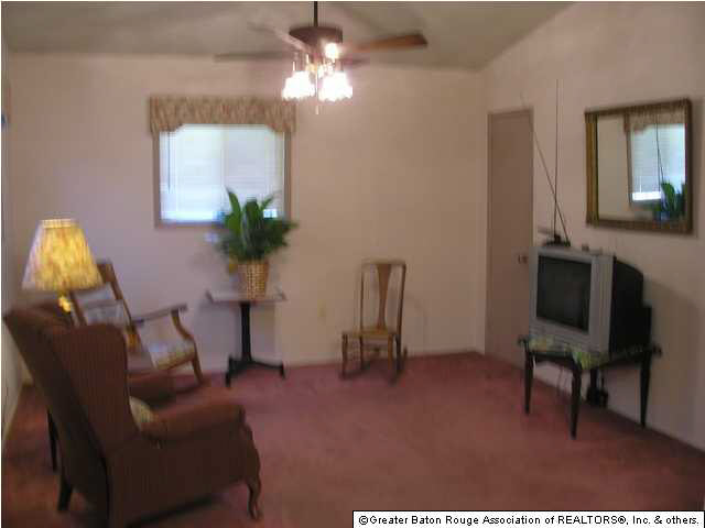 2465 Sweetleaf Street Baton Rouge, LA 70816 - Photo 7 of 12 Gallery Image 7