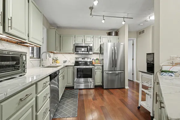 $539,900 | 337 Horseshoe Court, Plainwell, MI 49080
